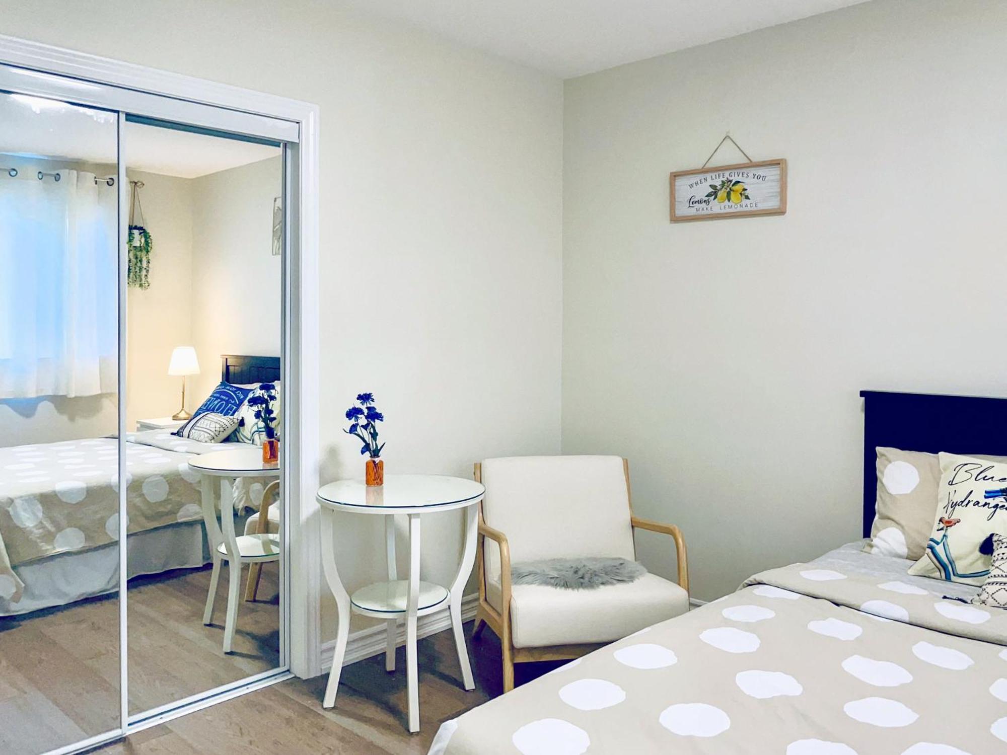Newly-Renovated 3Br House, 12 Minutes To Airport Apartment Toronto Luaran gambar