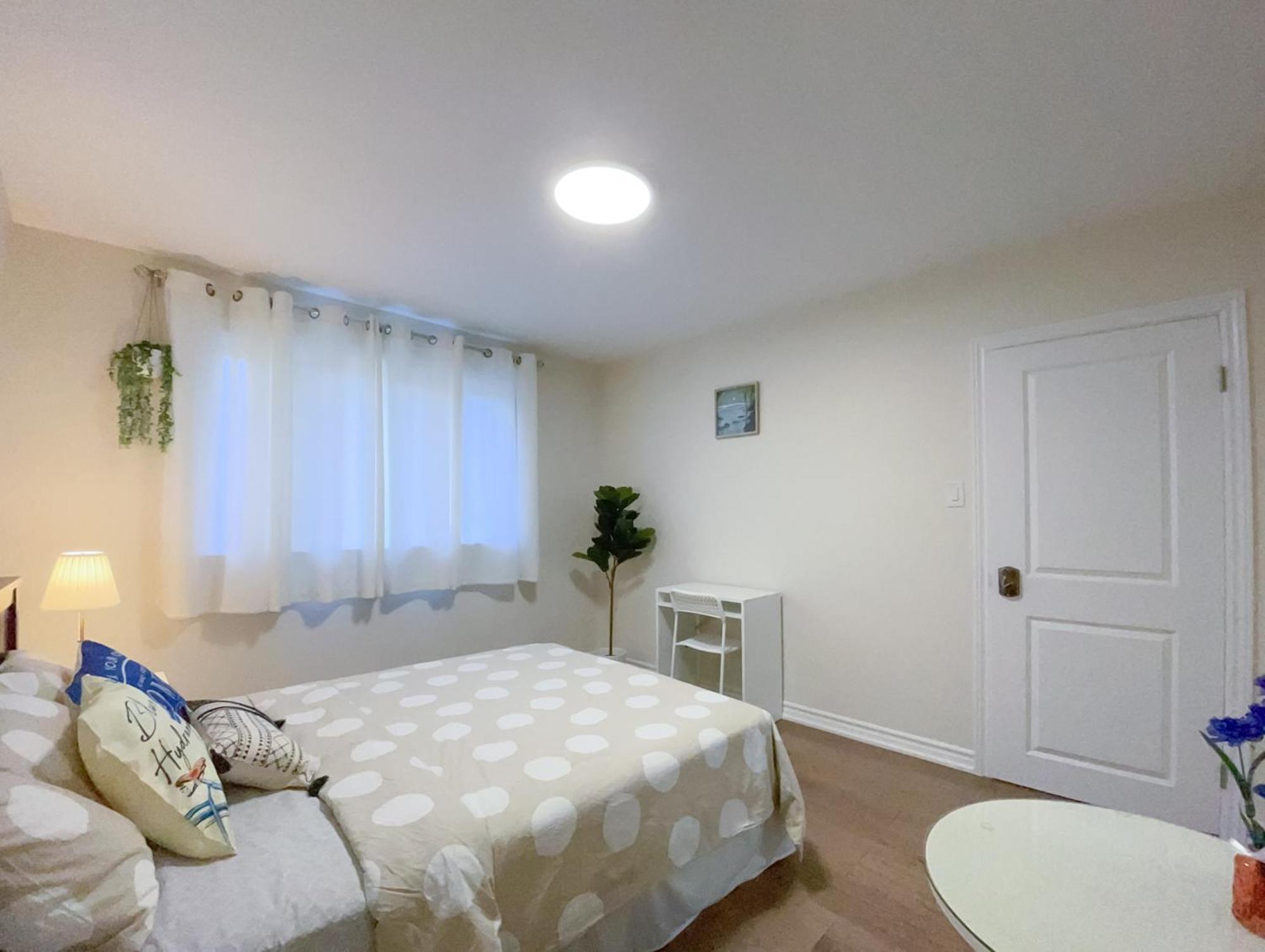 Newly-Renovated 3Br House, 12 Minutes To Airport Apartment Toronto Luaran gambar