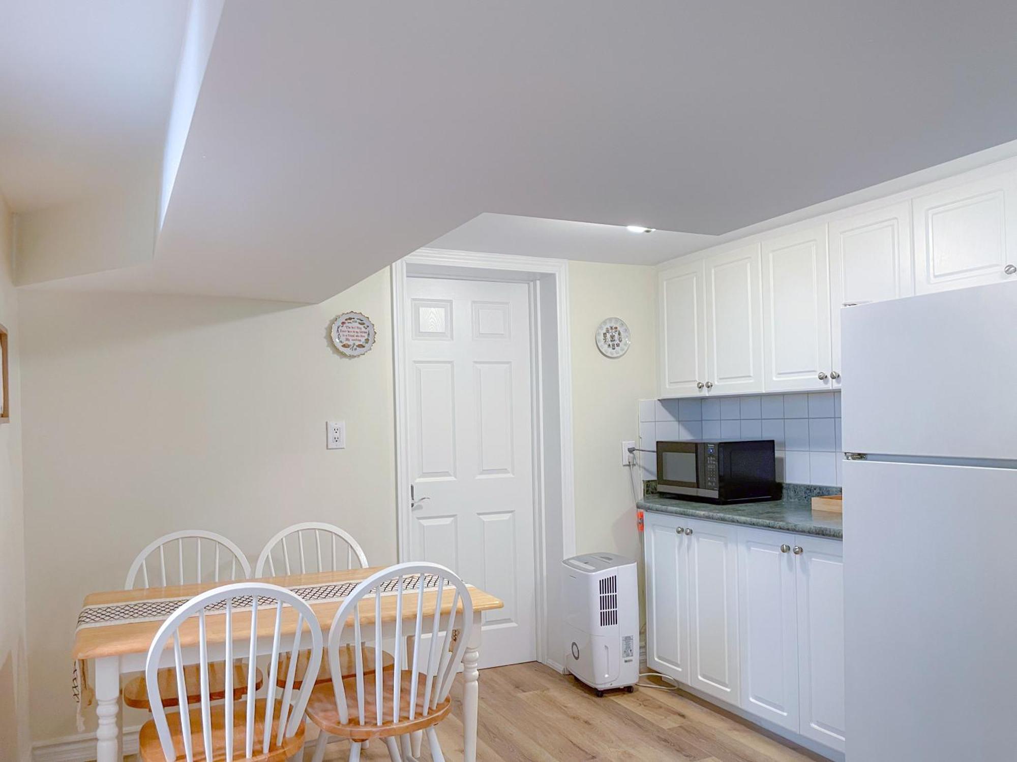 Newly-Renovated 3Br House, 12 Minutes To Airport Apartment Toronto Luaran gambar