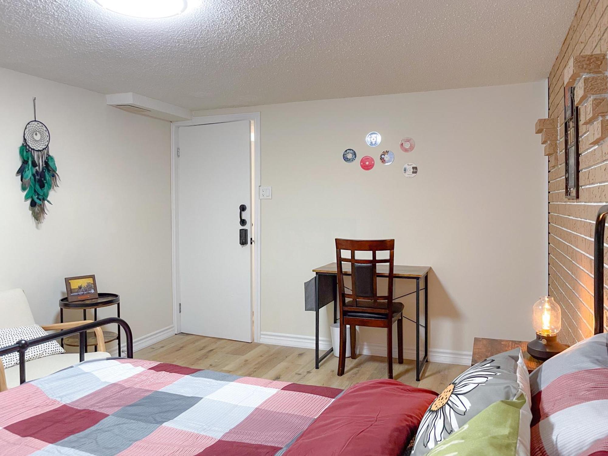 Newly-Renovated 3Br House, 12 Minutes To Airport Apartment Toronto Luaran gambar